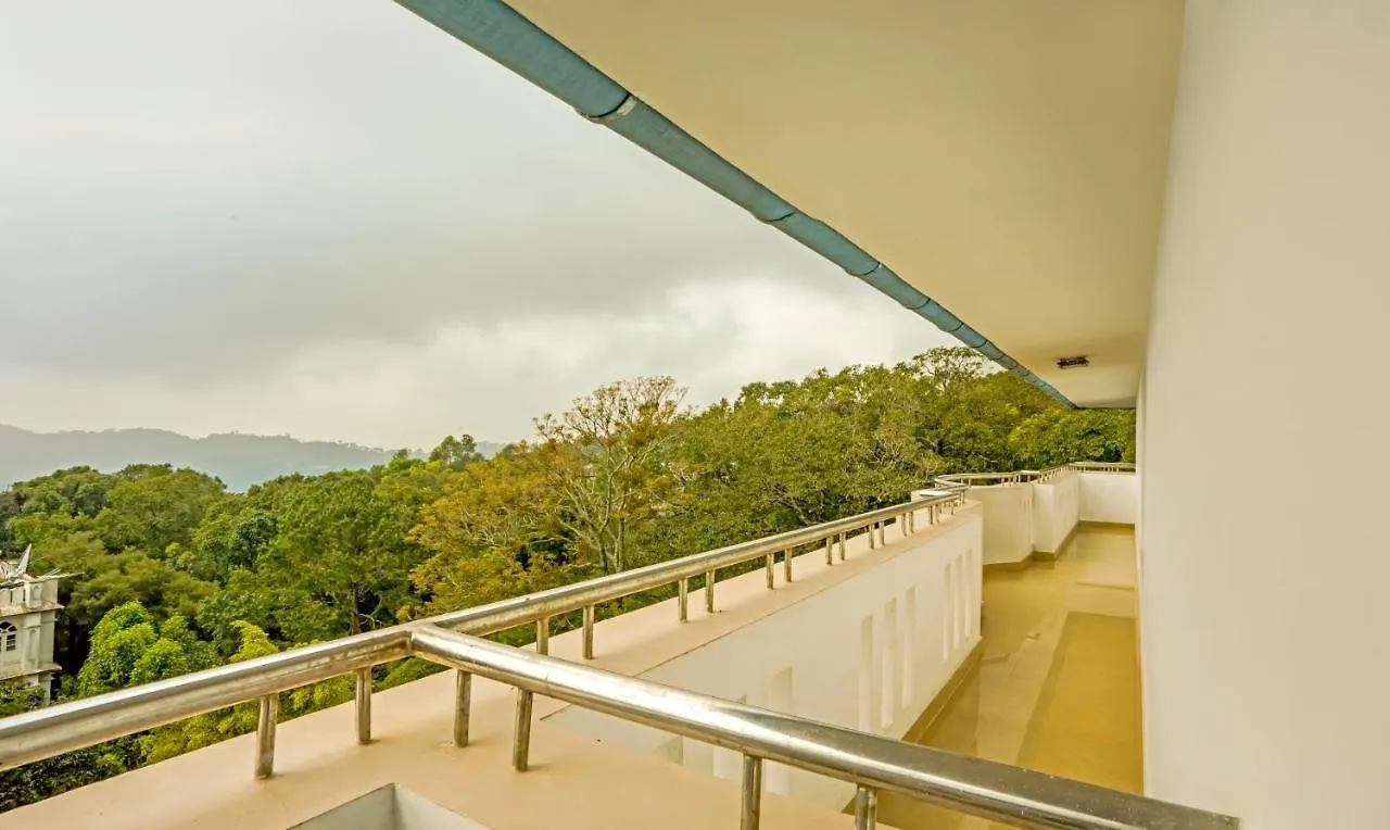 Itsy Hotels Classiyo Munnar Crown Resorts With Balcony India