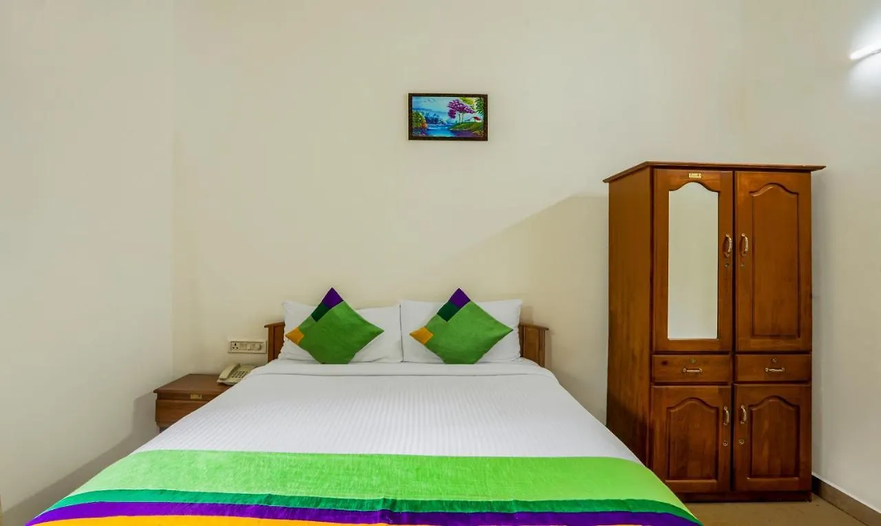 ***  Itsy Hotels Classiyo Munnar Crown Resorts With Balcony India
