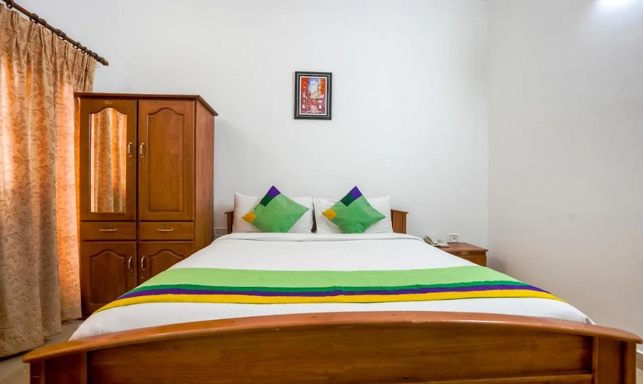 Itsy Hotels Classiyo Munnar Crown Resorts With Balcony